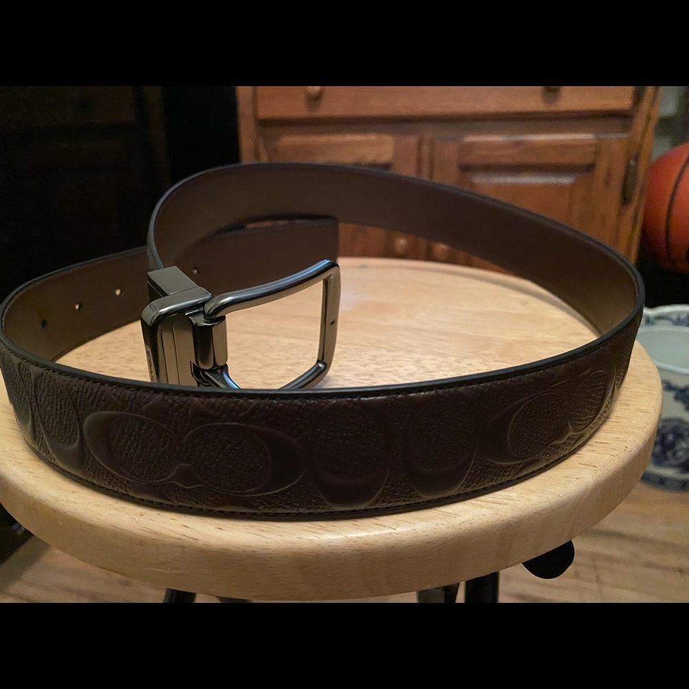 Men’s new Coach belt